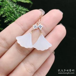 天然新疆和田玉老坑青海料小裙子耳环18k金镶嵌 超值️499 18k金镶
